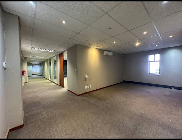 516M² OFFICE TO LET IN SANDTON CENTRAL